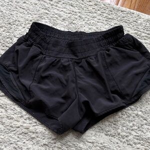 lululemon athletica Hotty Hot 2.5” Black Athletic Shorts